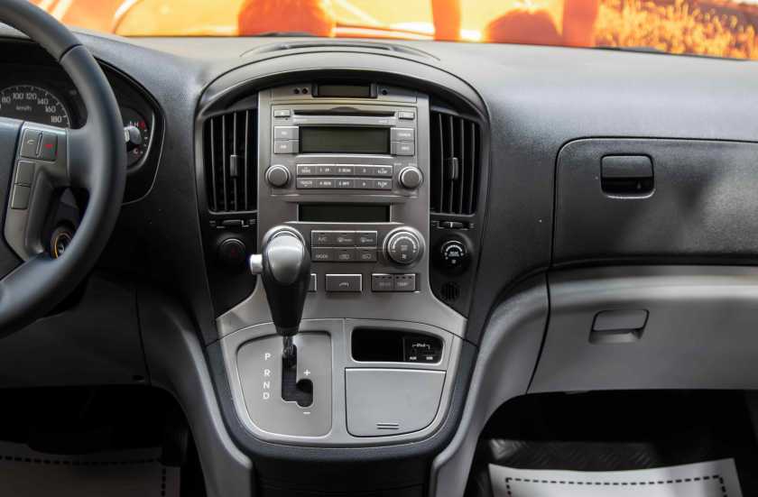 Hyundai Grand Starex