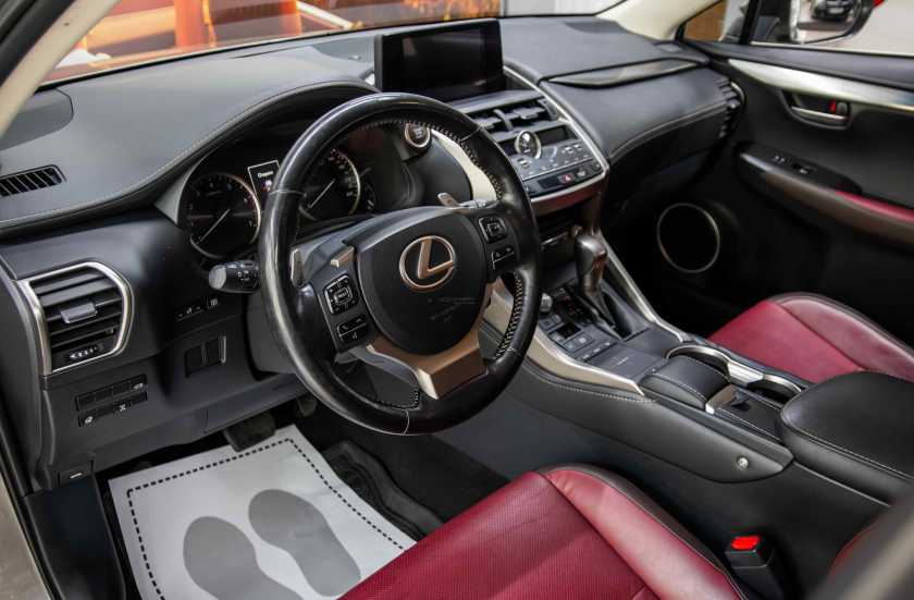 Lexus NX