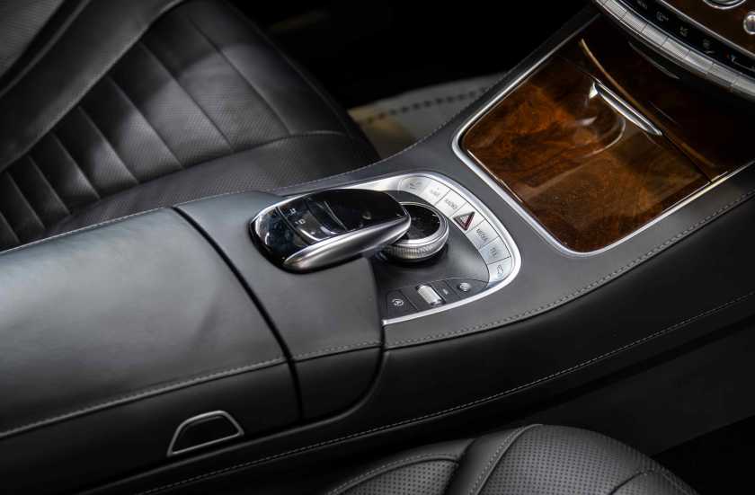 Mercedes-Benz S-Класс