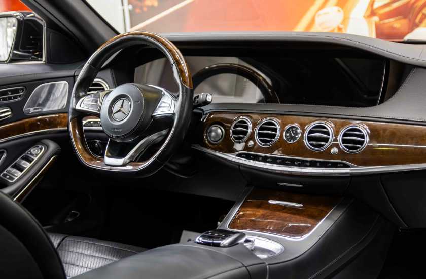 Mercedes-Benz S-Класс