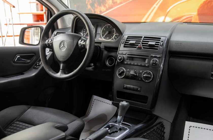 Mercedes-Benz A-Класс