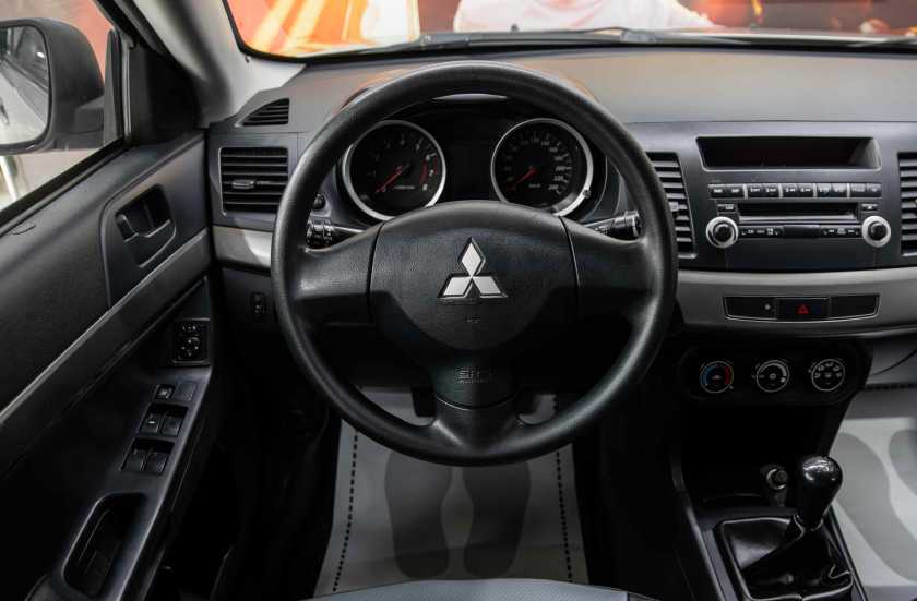 Mitsubishi Lancer