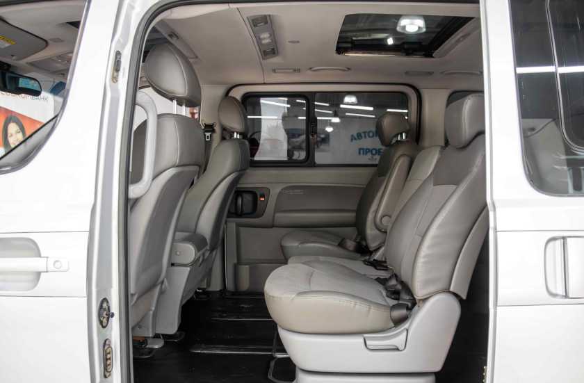 Hyundai Grand Starex