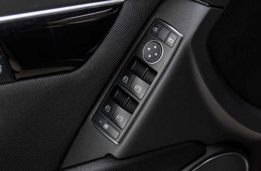 Mercedes-Benz C-Класс