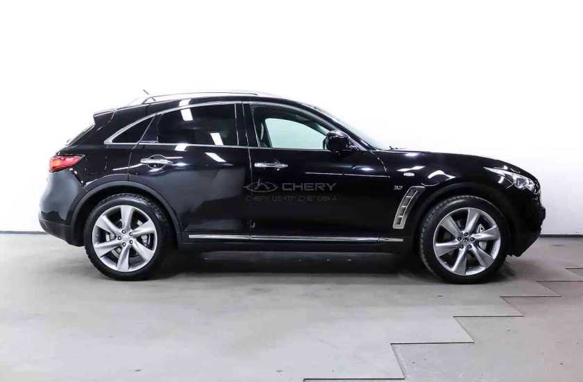 Infiniti QX70
